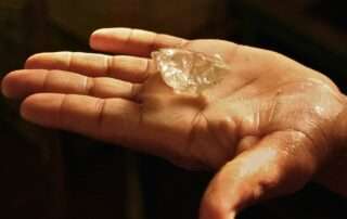 Offrir une pierre, un cadeau porteur de sens